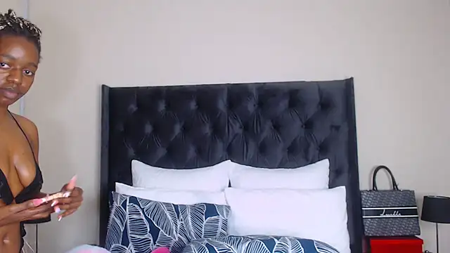 Sexynaughty Gal online show from February 2, 2025, 11:32 pm