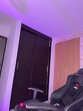 karol green  online show from October 30, 2025, 2:24 am