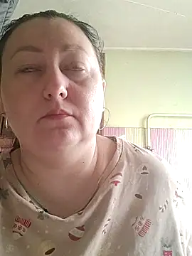 Rini333 online show from February 1, 2026, 11:20 am