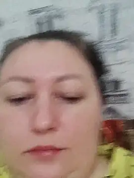 Snapshot of Rini333 chatting on May 28, 2026, 10:12 am Rini333 online show from May 28, 2026, 10:12 am
