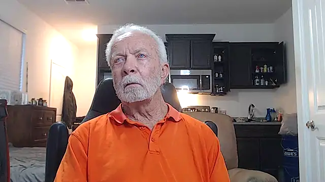 Snapshot of rockpoint69 chatting on March 6, 2026, 12:18 am rockpoint69 online show from March 6, 2026, 12:18 am