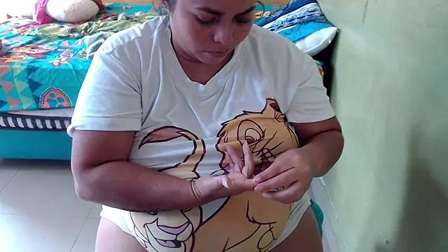 yulieth bbw online show from September 17, 2025, 7:59 pm