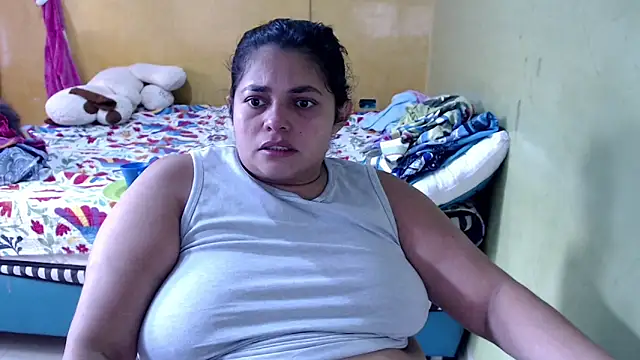 yulieth bbw online show from March 4, 2026, 12:00 pm