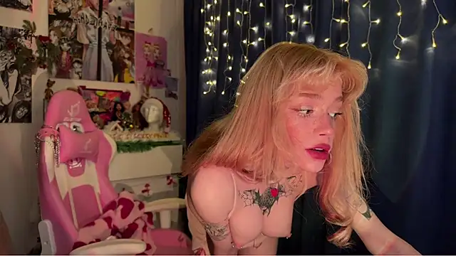 boobsybootie online show from December 16, 2024, 5:59 am