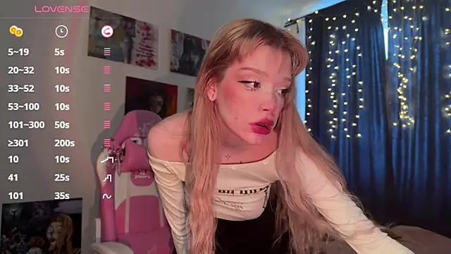 boobsybootie online show from March 8, 2025, 5:49 am