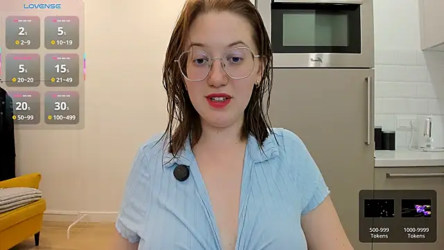 Snapshot of Charmy_Gracy chatting on July 24, 2026, 9:29 am Charmy Gracy online show from July 24, 2026, 9:29 am