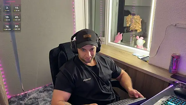 michaelbradleu online show from July 10, 2026, 7:49 pm