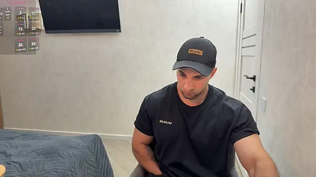 michaelbradleu online show from July 25, 2026, 8:17 pm