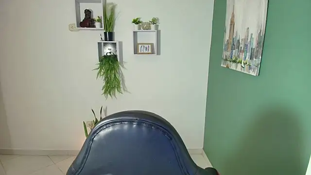 bella 99  online show from February 14, 2025, 12:25 pm