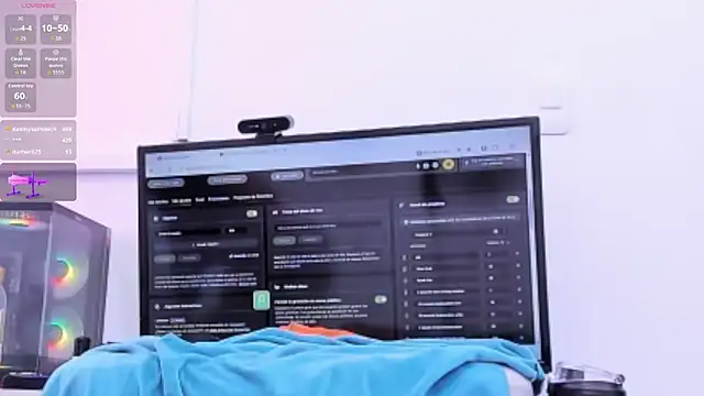 naty girl  online show from October 9, 2025, 12:36 pm