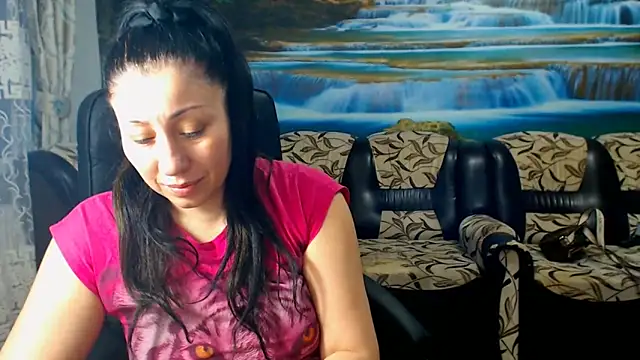 MoistMady online show from March 1, 2025, 3:38 pm