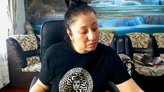 MoistMady online show from March 3, 2025, 6:26 am