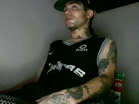 Christian Stiven1 online show from April 14, 2026, 5:41 pm