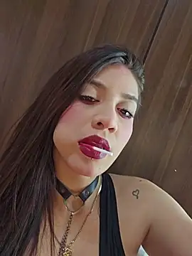 Snapshot of Rebeca_xs chatting on June 21, 2026, 6:49 am Rebeca xs online show from June 21, 2026, 6:49 am