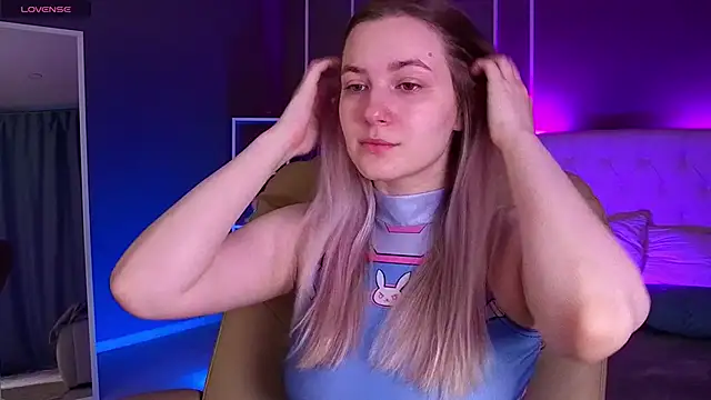 elinanortas online show from September 22, 2025, 12:56 am