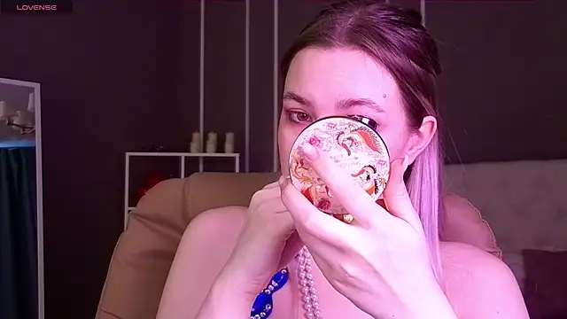 elinanortas online show from September 26, 2025, 1:20 am