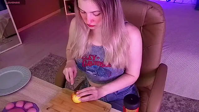 elinanortas online show from September 30, 2025, 1:10 am