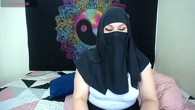 evelyn  salah online show from October 26, 2025, 12:49 am