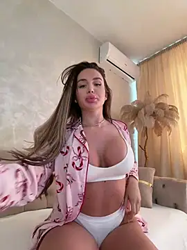 AshleySinn online show from February 14, 2026, 12:02 pm