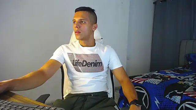 DavidAngell7 online show from December 6, 2024, 4:36 am