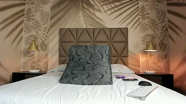 Scarleett 22 online show from January 8, 2026, 8:11 pm