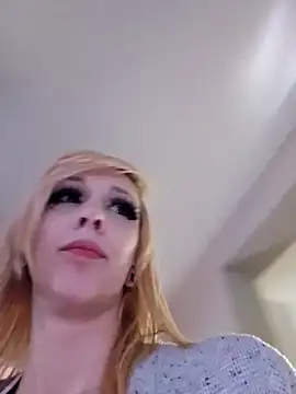 Snapshot of AmethystFoxx chatting on February 27, 2025, 7:15 pm AmethystFoxx online show from February 27, 2025, 7:15 pm