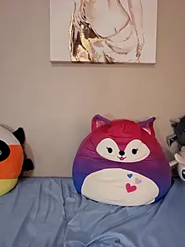 Snapshot of AmethystFoxx chatting on March 13, 2025, 11:27 pm AmethystFoxx online show from March 13, 2025, 11:27 pm