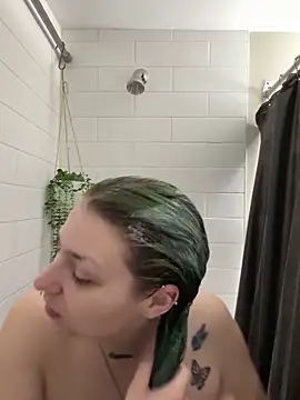 itsbabydashh online show from April 14, 2026, 12:55 pm