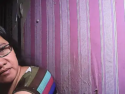 sweetsosie18 online show from March 17, 2025, 5:16 pm