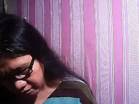 sweetsosie18 online show from March 18, 2025, 6:37 pm