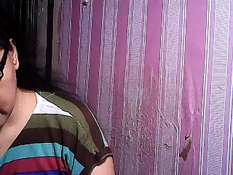 sweetsosie18 online show from March 18, 2025, 9:43 pm