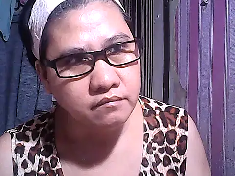 sweetsosie18 online show from September 23, 2025, 9:56 am