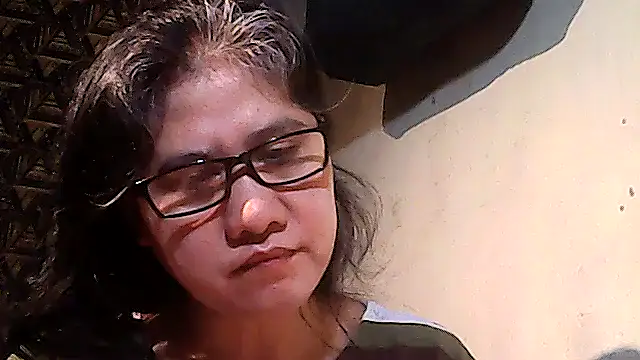 sweetsosie18 online show from December 2, 2025, 12:10 pm