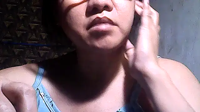 sweetsosie18 online show from March 15, 2026, 6:14 pm