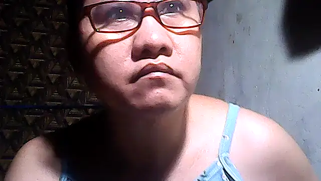 sweetsosie18 online show from March 16, 2026, 8:13 pm