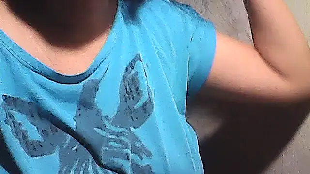 sweetsosie18 online show from April 14, 2026, 6:36 pm