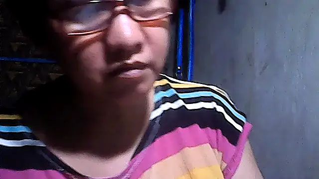 sweetsosie18 online show from April 15, 2026, 7:58 pm