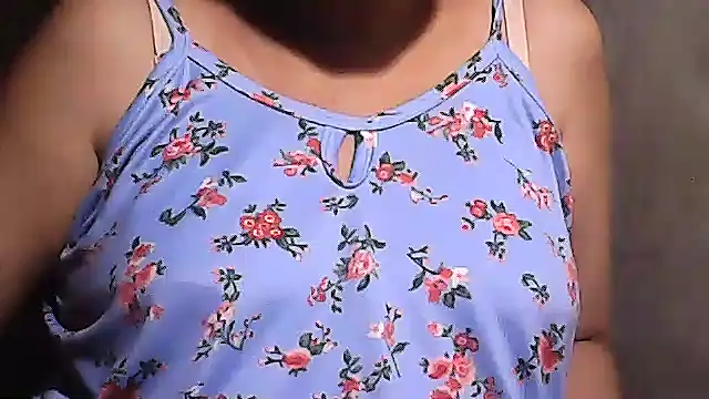 sweetsosie18 online show from April 21, 2026, 12:00 pm