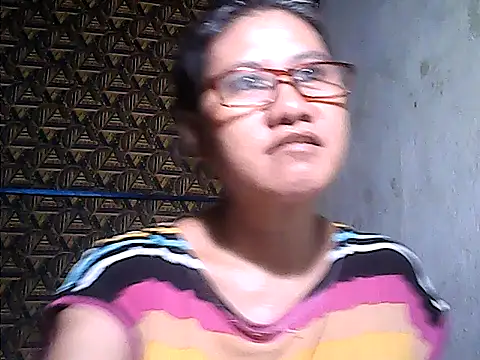 sweetsosie18 online show from July 18, 2026, 6:17 am