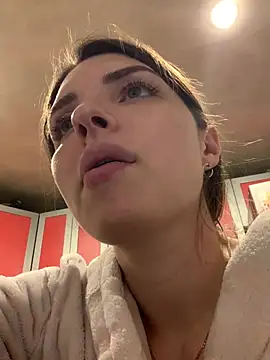 SeducingYoghourt online show from February 19, 2026, 4:58 pm