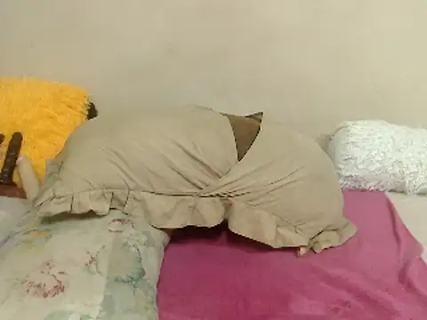 MatureBootyBabe4Uxx online show from February 24, 2025, 5:33 am