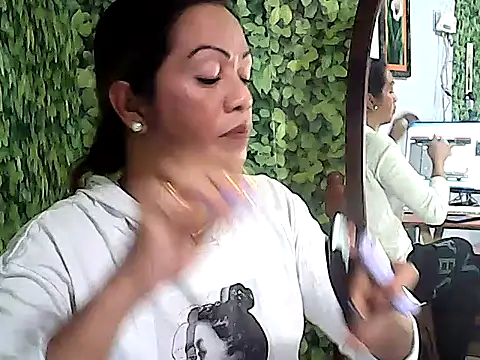 yummy 21xxx online show from September 22, 2025, 2:52 pm