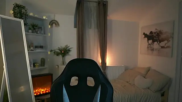 Abella Danger X online show from March 18, 2025, 2:26 pm