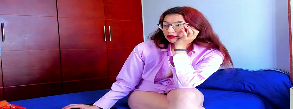 Antonnella 3 online show from December 16, 2025, 2:55 pm