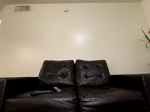 sexy itzamara online show from November 4, 2025, 1:05 am