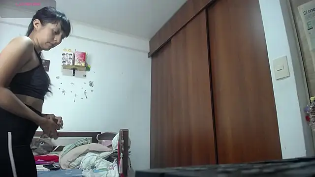 Moon lunita online show from November 11, 2025, 11:38 pm