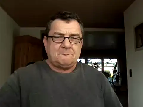 Nobbie444 online show from March 3, 2026, 8:42 am