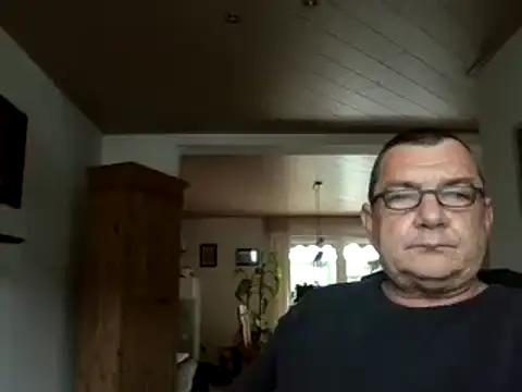 Nobbie444 online show from May 11, 2026, 12:22 pm