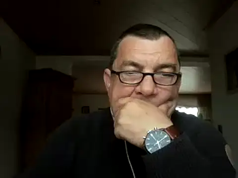 Nobbie444 online show from May 12, 2026, 7:49 am