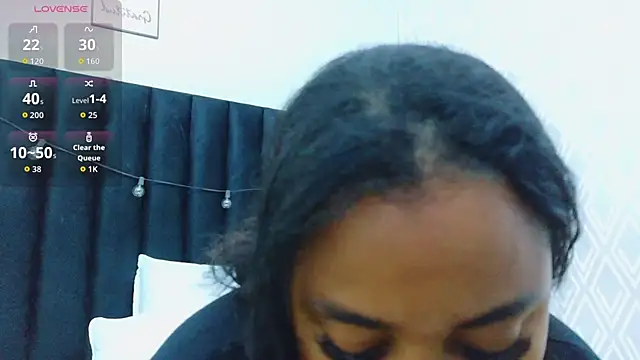 colombiamommy online show from October 17, 2025, 12:30 pm